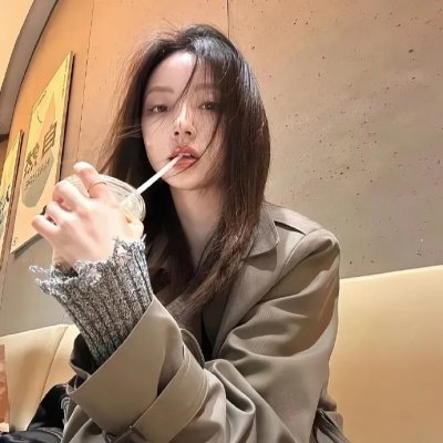 老师的椅子海报